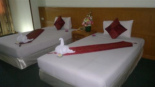 Pathumthani Place Hotel Экстерьер фото