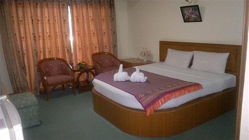 Pathumthani Place Hotel Экстерьер фото